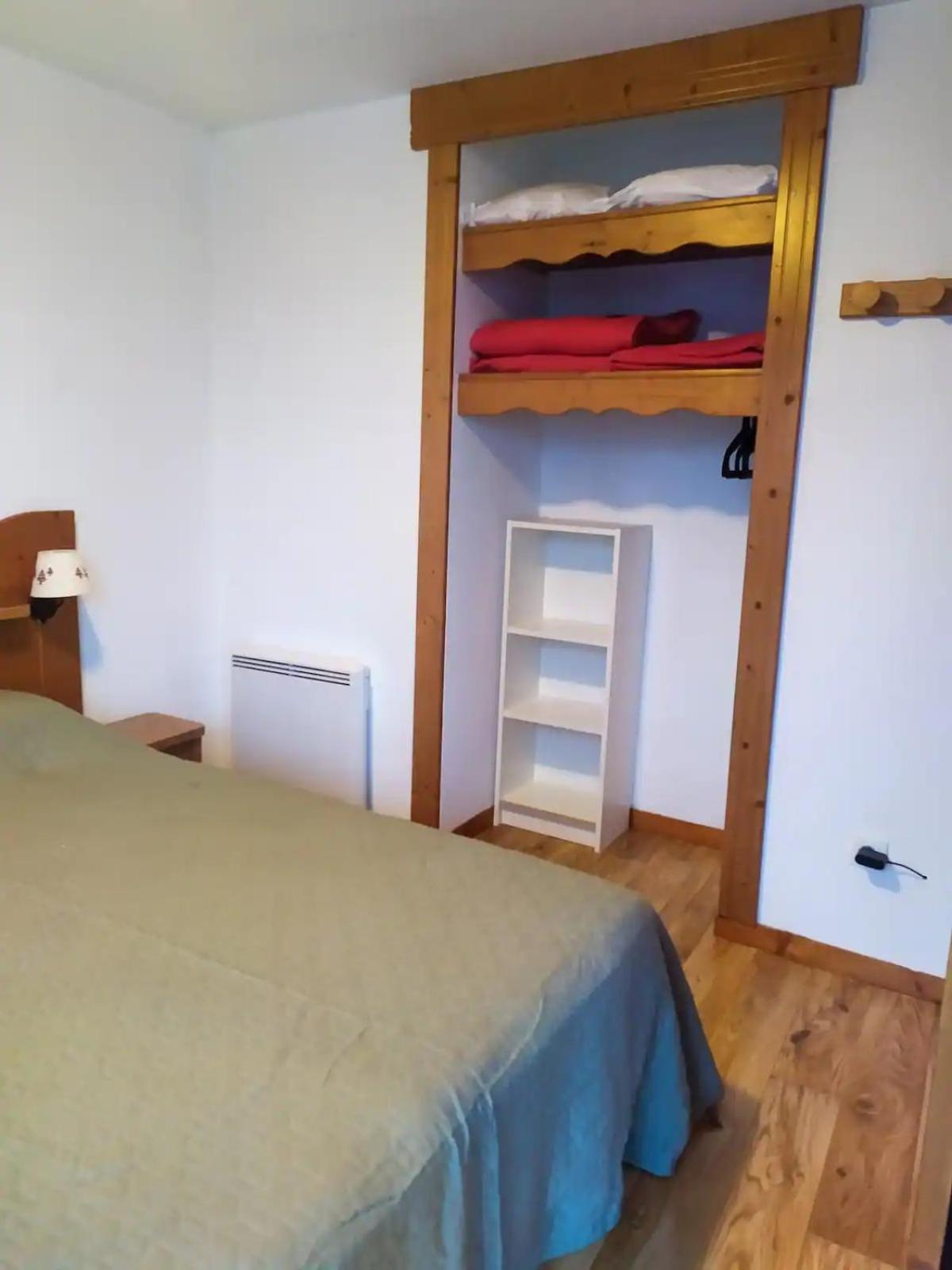 Appartement 3 Etoiles Au Pied Des Pistes Avec Balcon Ete شاروس المظهر الخارجي الصورة